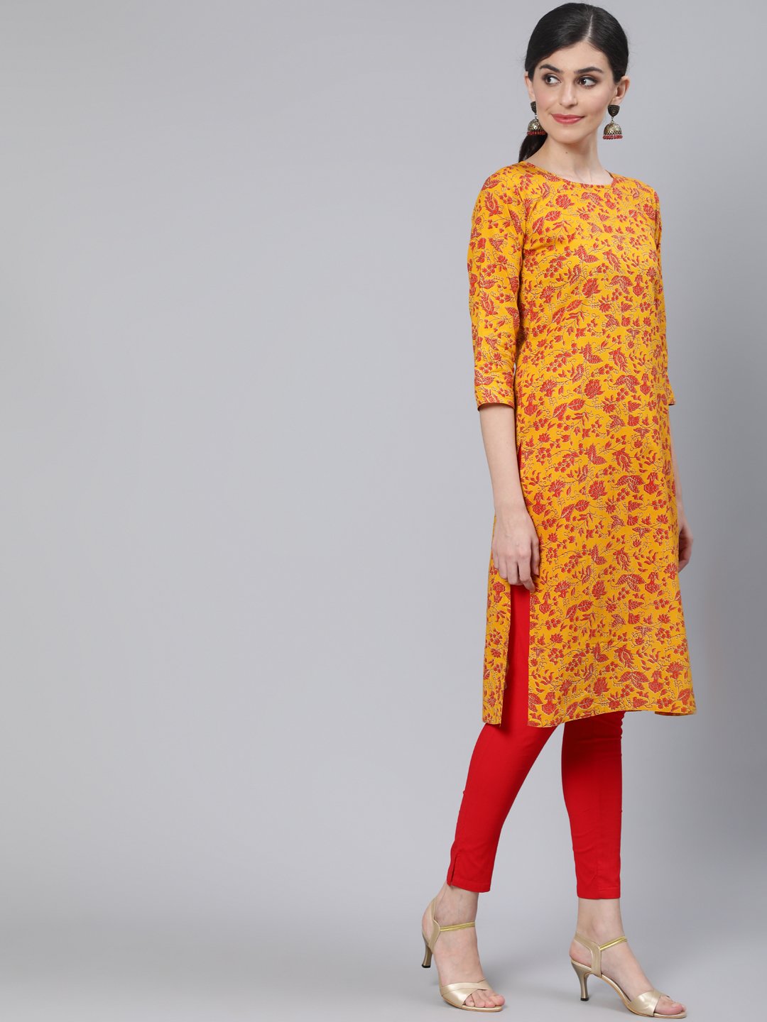 Women Mustard Floral Printed Straight Kurta With Three Quarter Sleeves