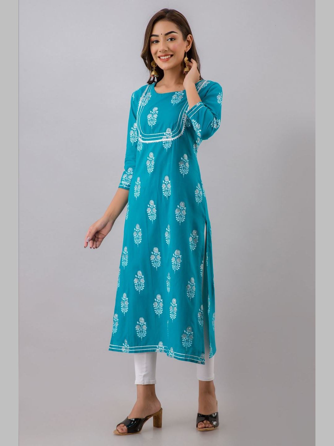 Women Cotton Printed Round Neck 3/4 Sleeve Straight Calf Length Kurta