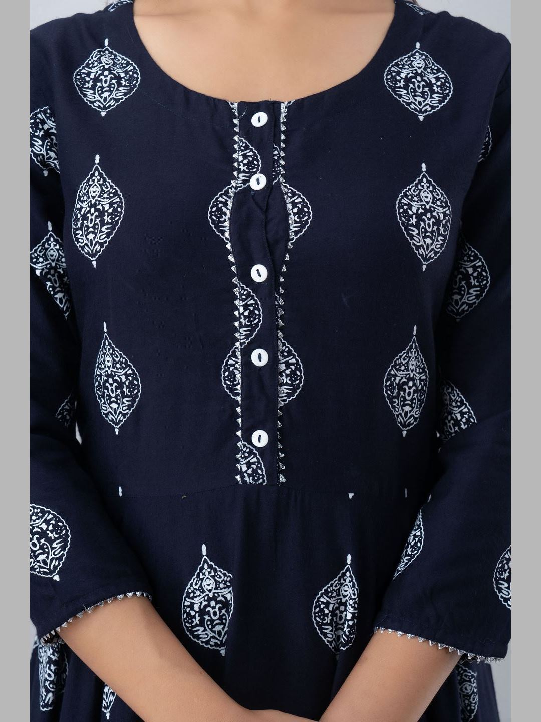 Women Cotton Printed Flared Kurta