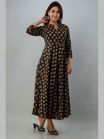 Women Cotton Printed Flared Kurta