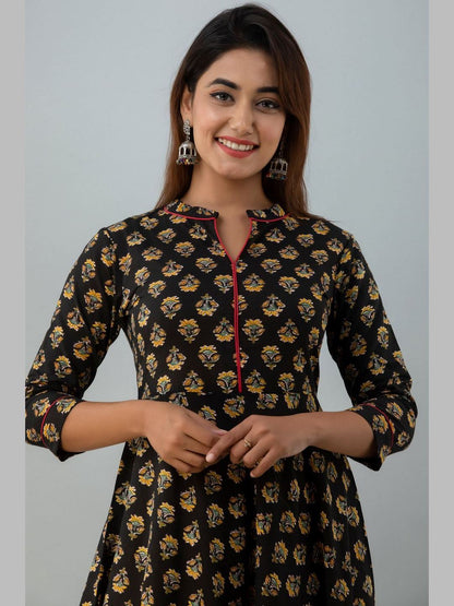 Women Cotton Printed Flared Kurta