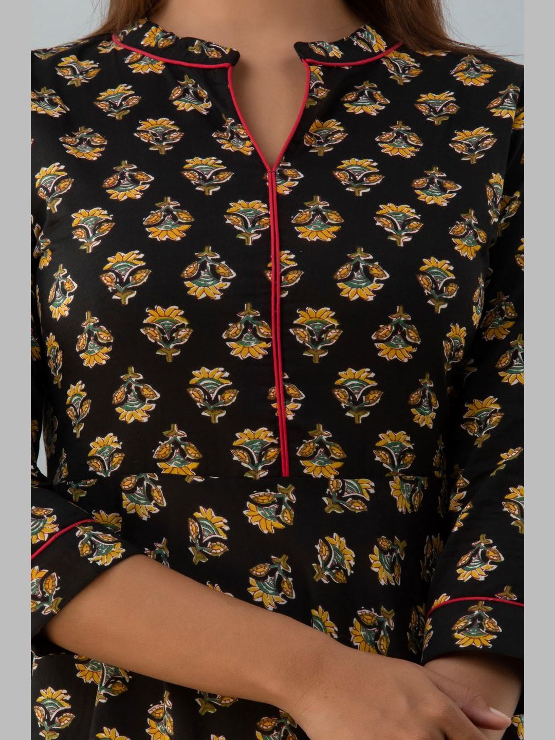 Women Cotton Printed Flared Kurta