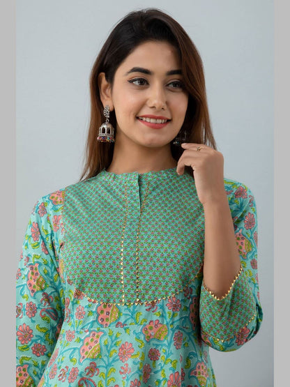 Women Cotton Printed Flared Kurta