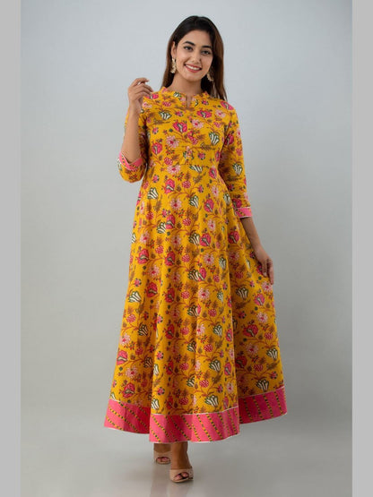 Women Cotton Printed Flared Kurta