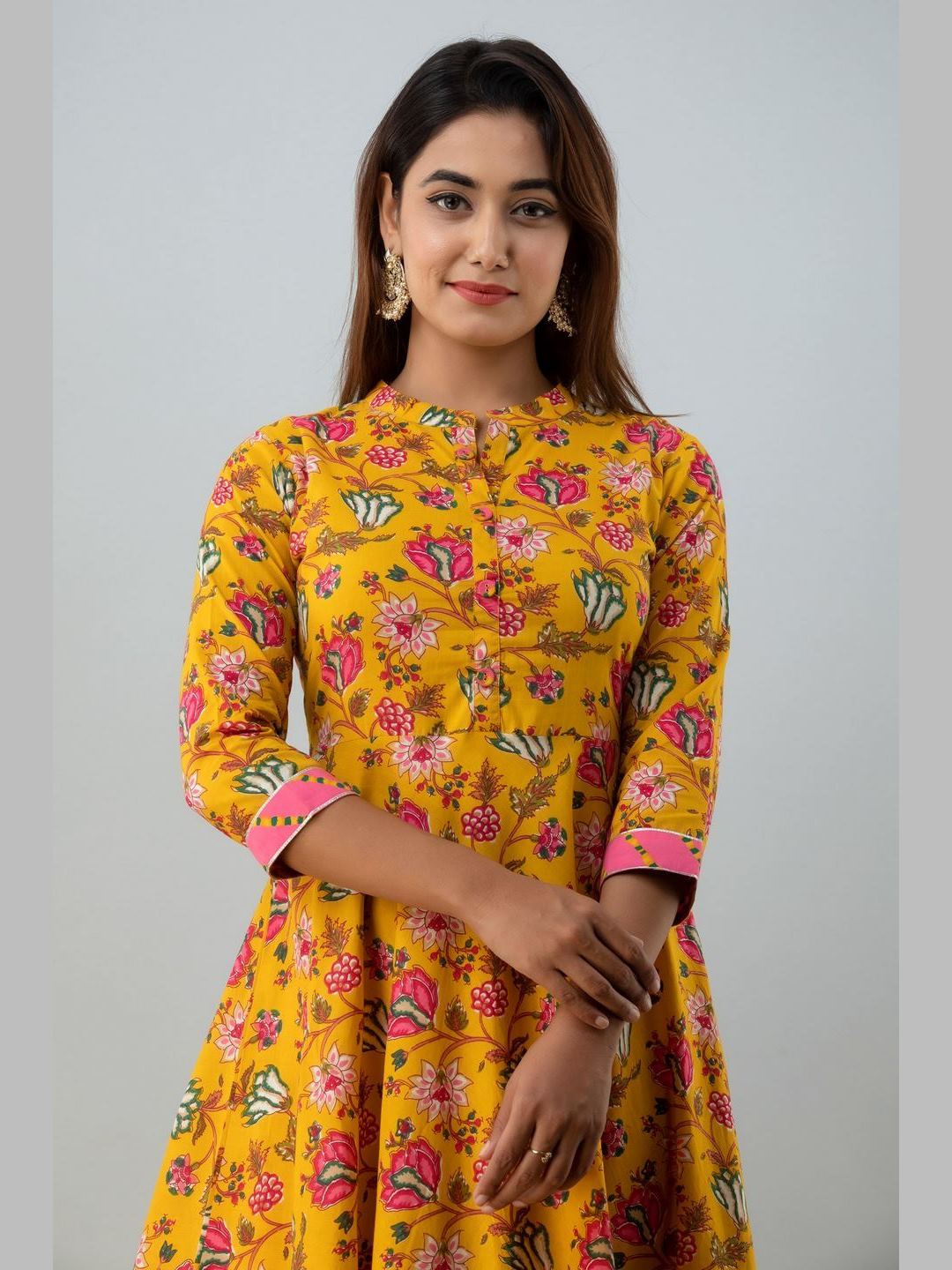 Women Cotton Printed Flared Kurta