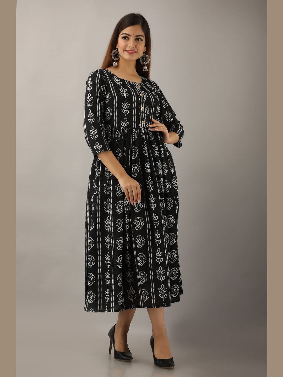 Women Cotton Printed Flared Kurta