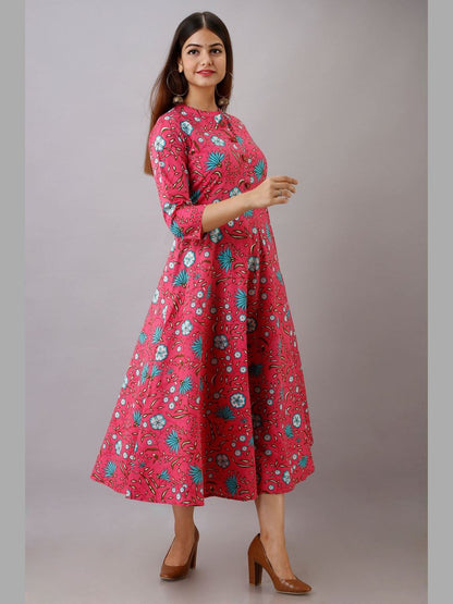 Women Cotton Printed Flared Kurta