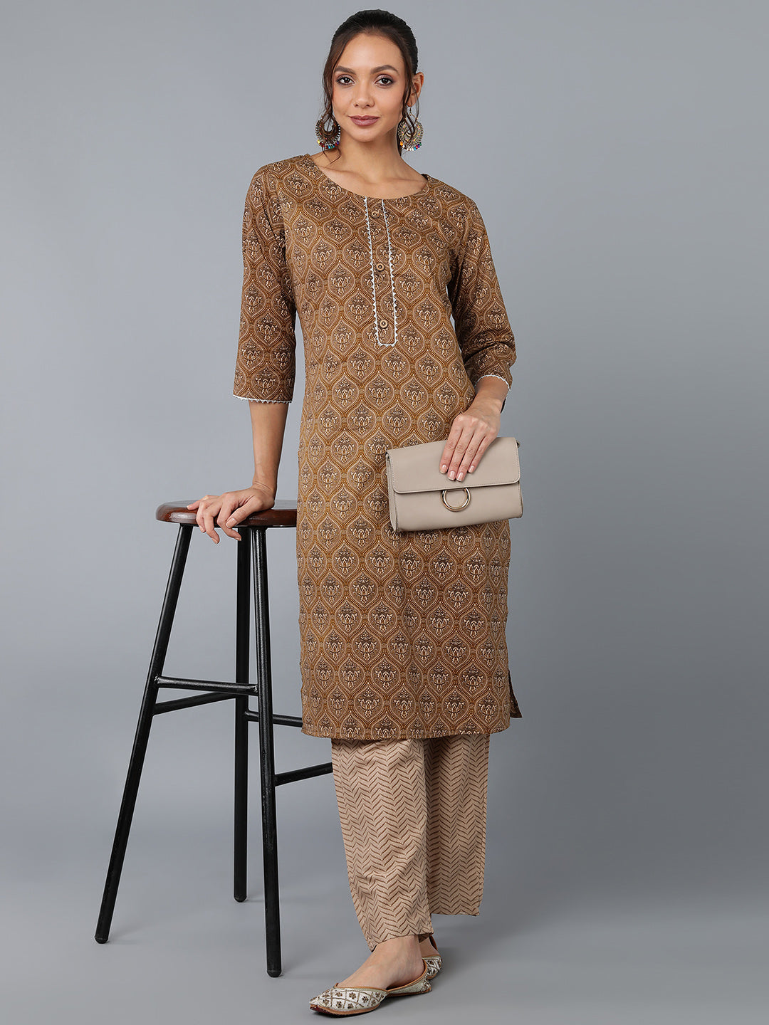 Cotton Blend Printed Straight Kurta Set (Brown)