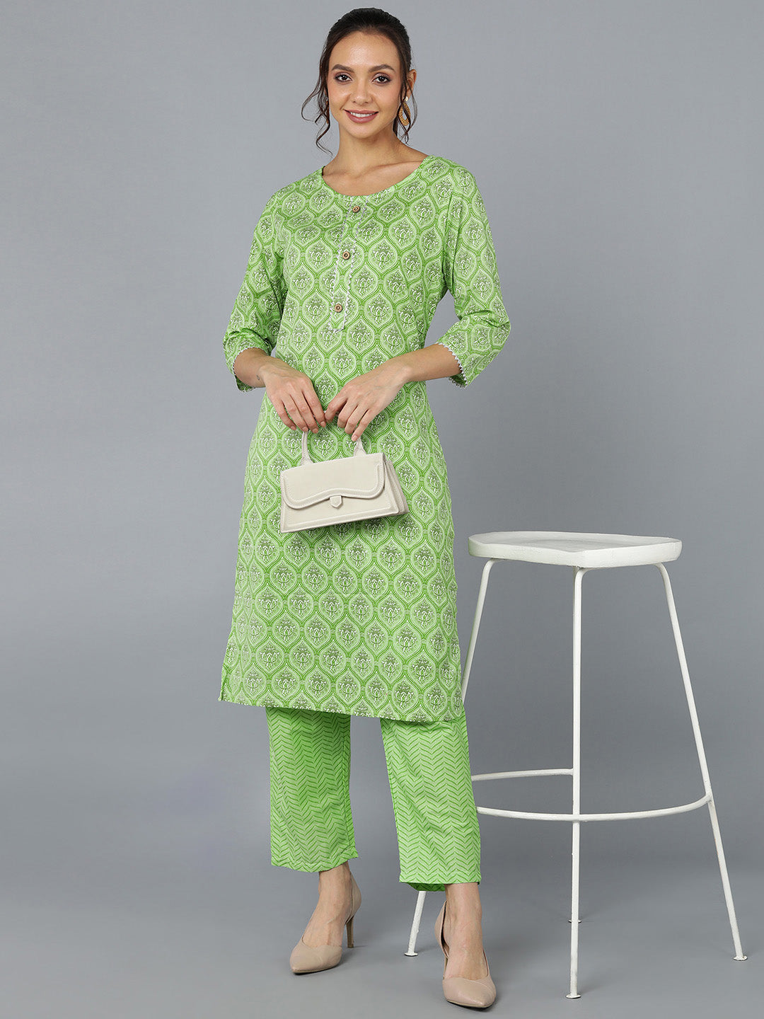 Cotton Blend Printed Straight Kurta Set (Light Green)