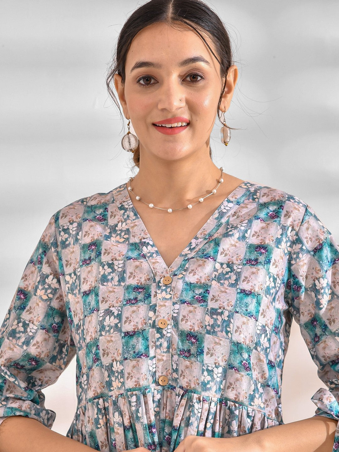 Viscose Rayon Floral V Neck Kurta Set