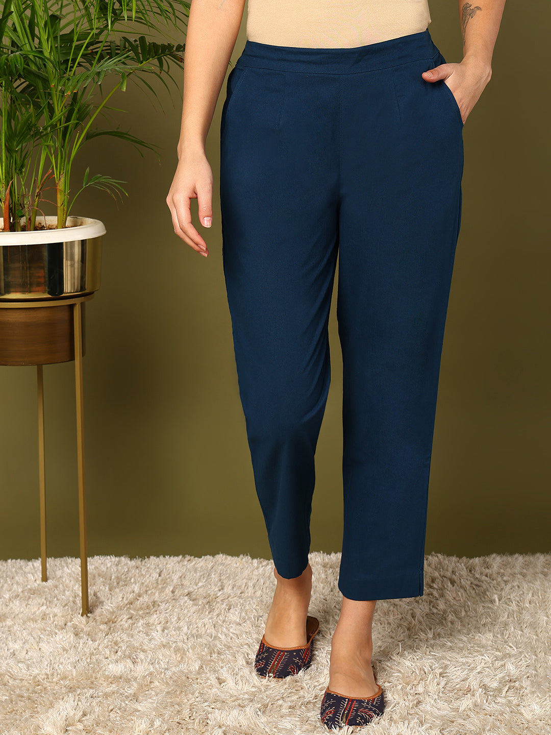 Cigarette trousers made of solid-colored cotton sateen in mojito | The  official BASLER Online Shop - women's fashion brand with the highest  standards of quality