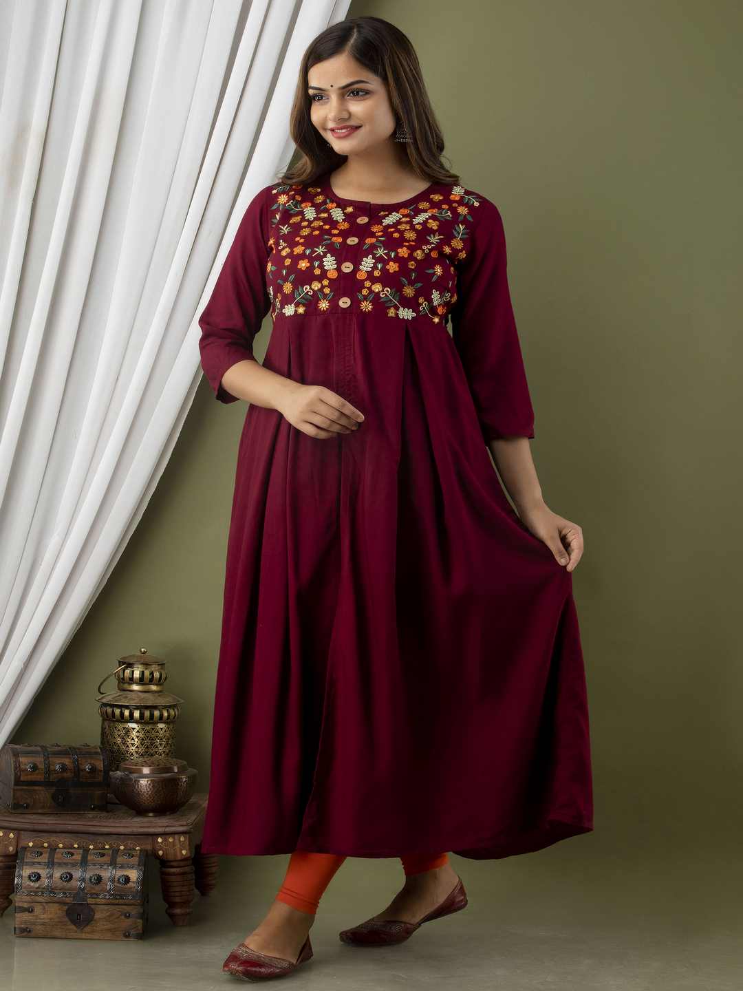 Embroidered Front slit Round Neck 3/4 Sleeve Calf Length Viscose Rayon Kurta