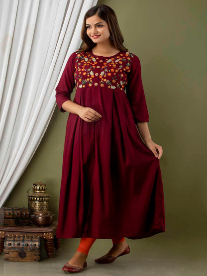 Embroidered Front slit Round Neck 3/4 Sleeve Calf Length Viscose Rayon Kurta