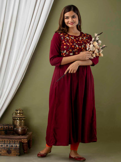 Embroidered Front slit Round Neck 3/4 Sleeve Calf Length Viscose Rayon Kurta