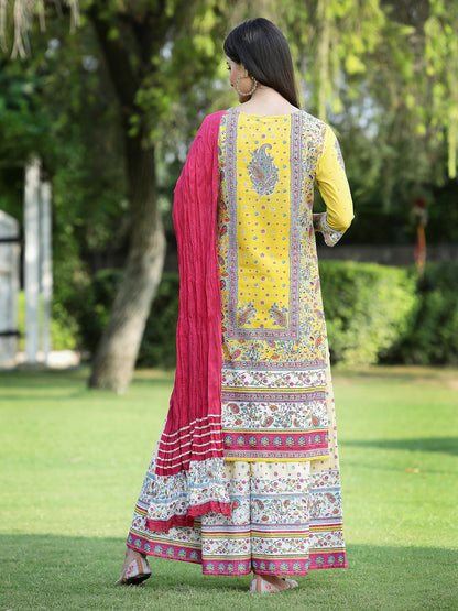 Yellow Cambric Printed Straight Kurta Sets