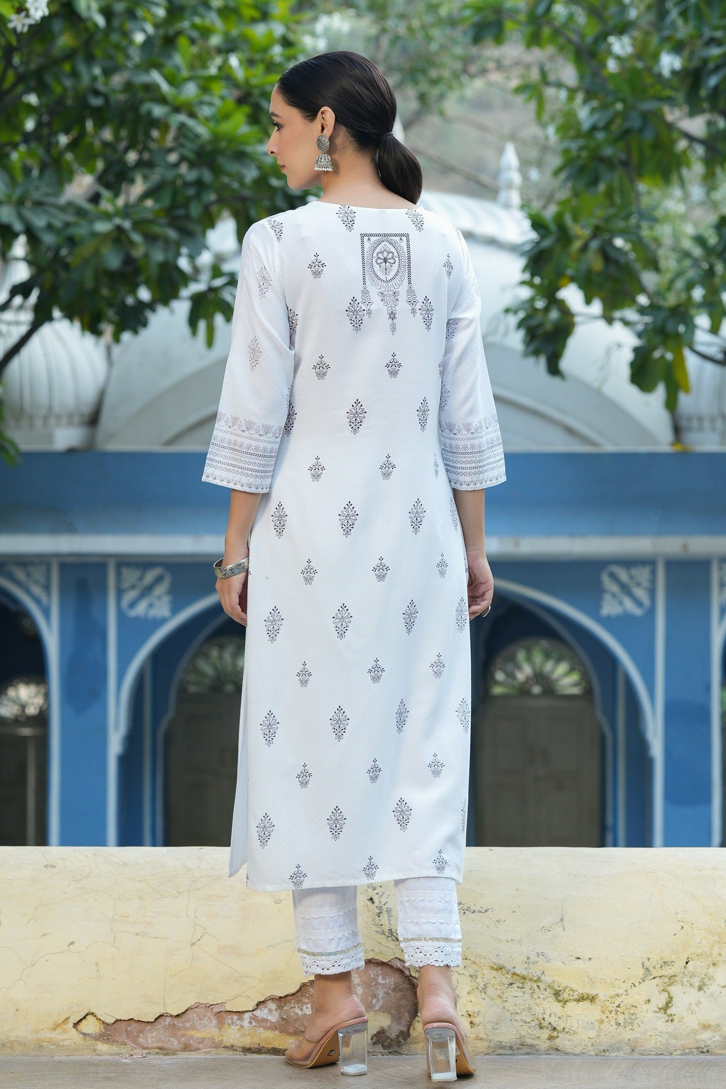 White Rayon Placement Printed Straight Kurta