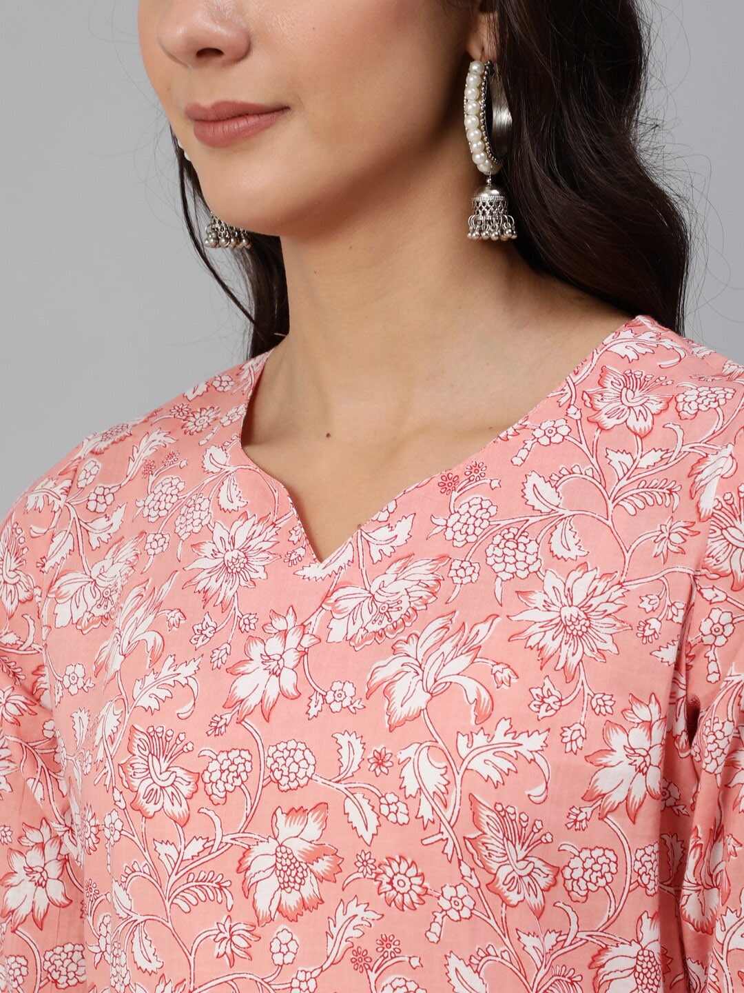 Women Pink Floral Printed Kurta Set With Palazo & Dupatta