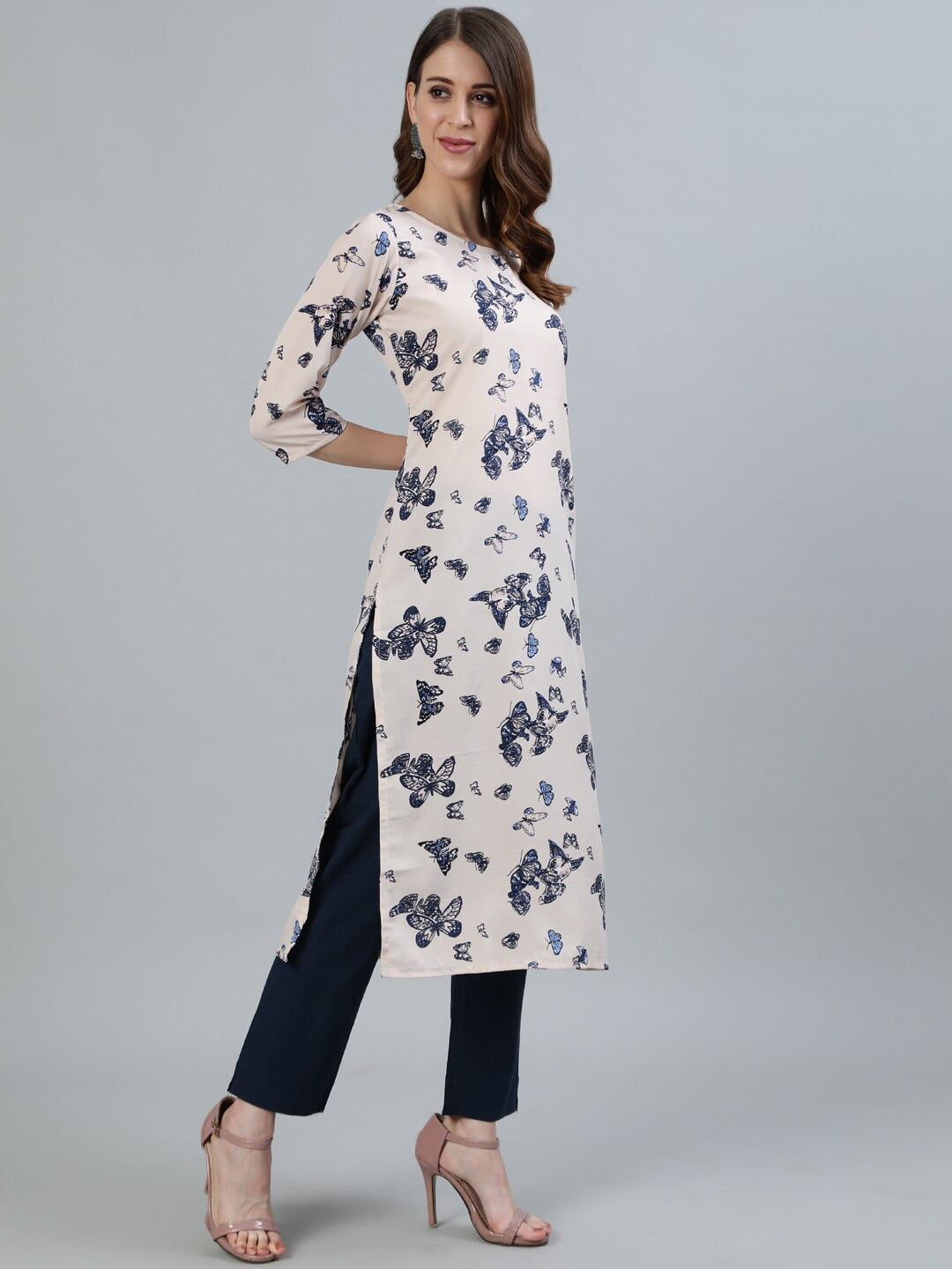 Women Cream Printed Straight Kurta With Three Quarter Sleeves