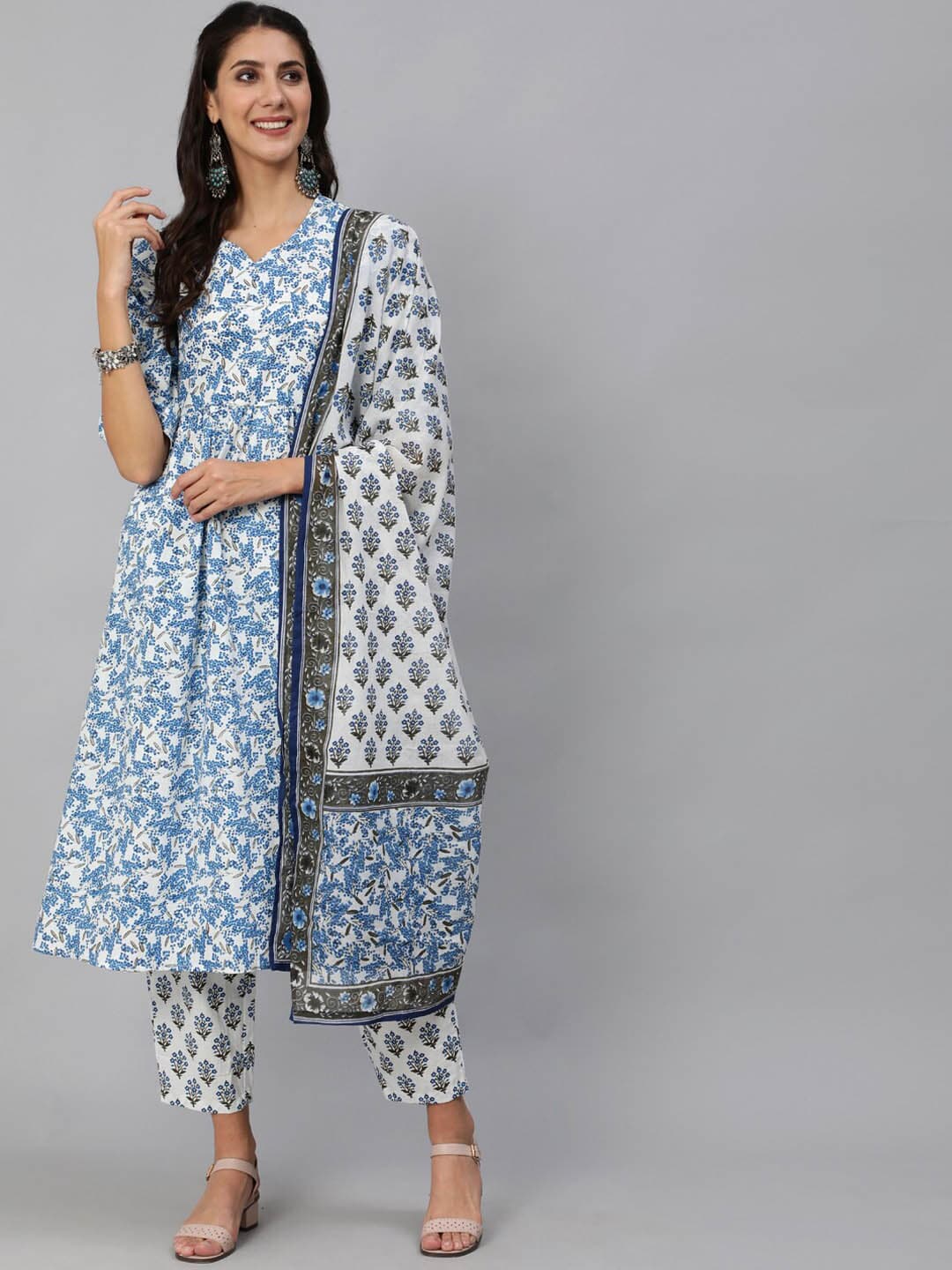 Women Blue & White Floral Printed Kurta Set With Trouser & Dupatta