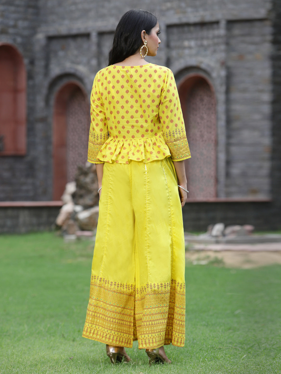 Yellow Cambric Printed Peplum Clothing Set