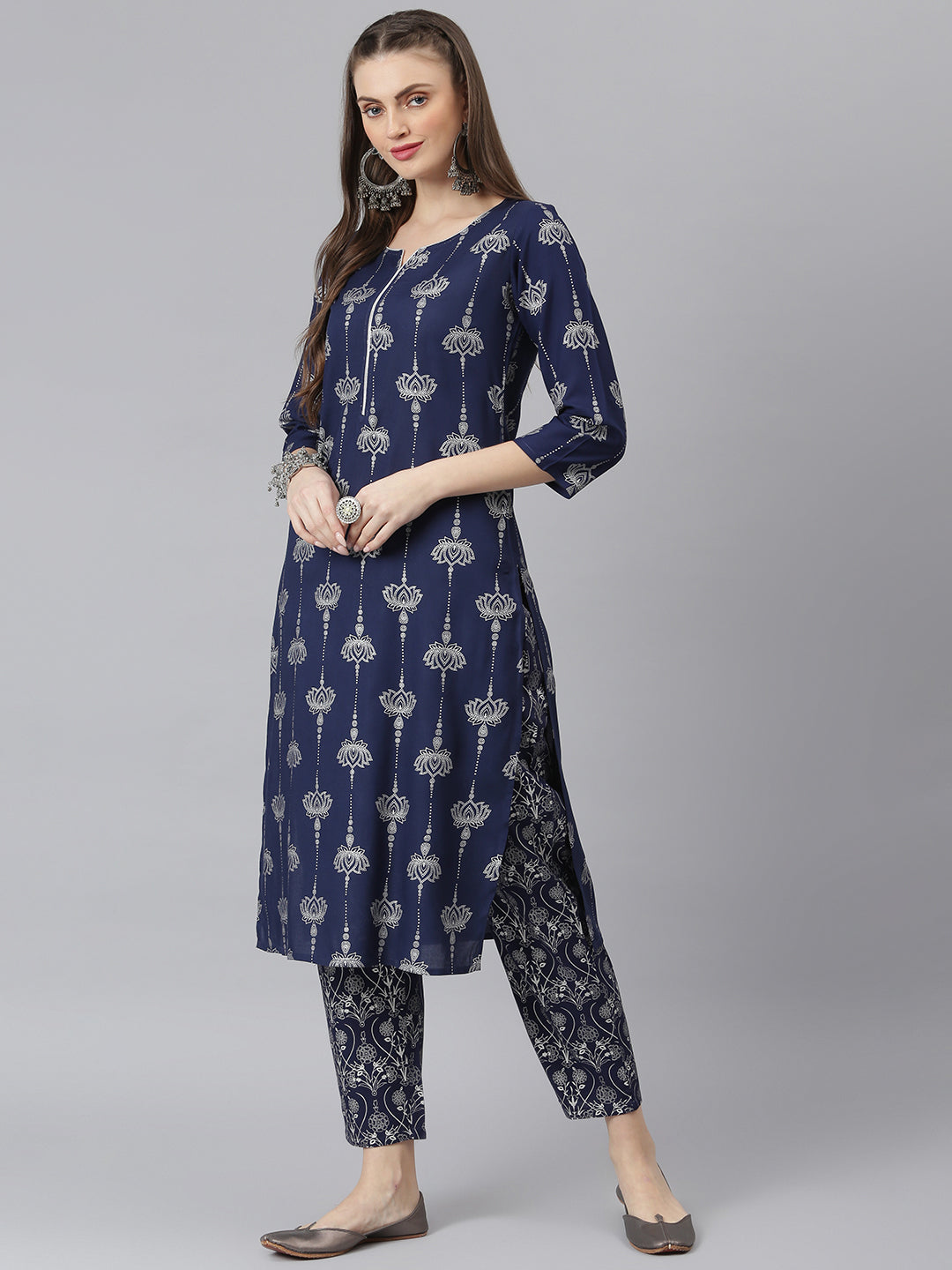 Women Floral Print Rayon Straight Kurta Pant Set