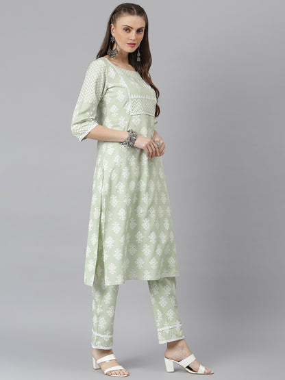 Women Floral Print Rayon Straight Kurta Pant Set