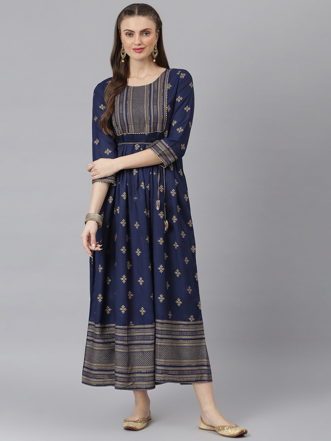 Women Gold Printed Rayon Flared Kurta