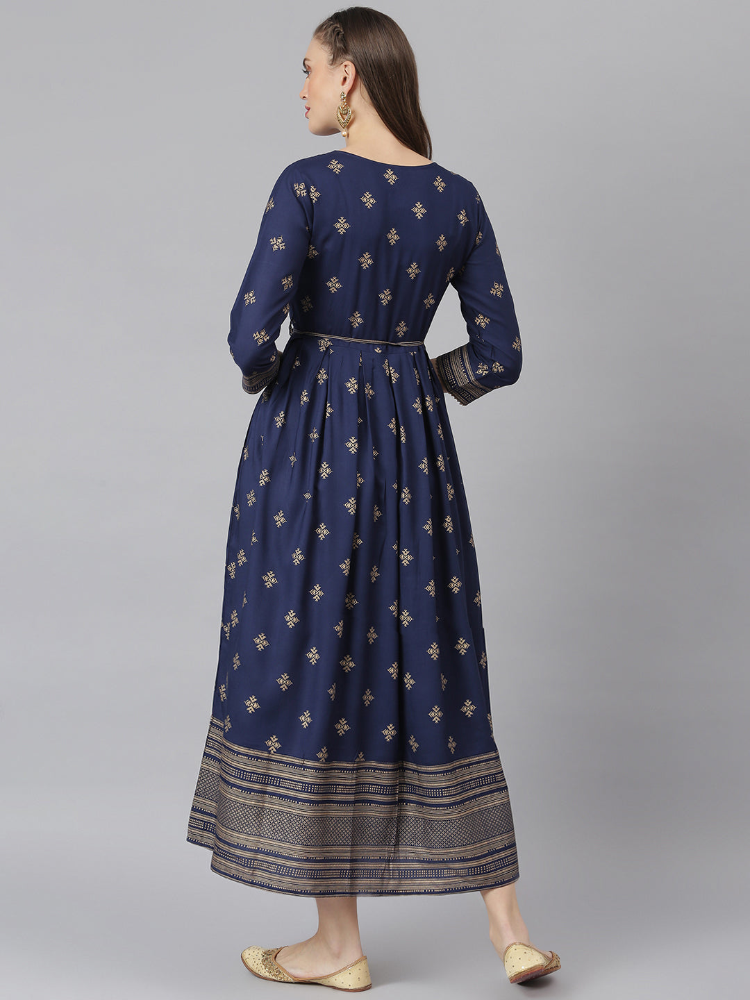 Women Gold Printed Rayon Flared Kurta