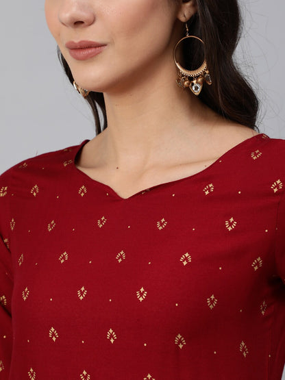 Women Maroon & Gold Printed Straight Kurta With Three Quarter sleeves