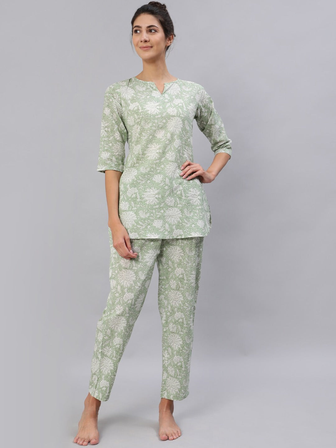 Women Green Floral Printed Night Suit Set