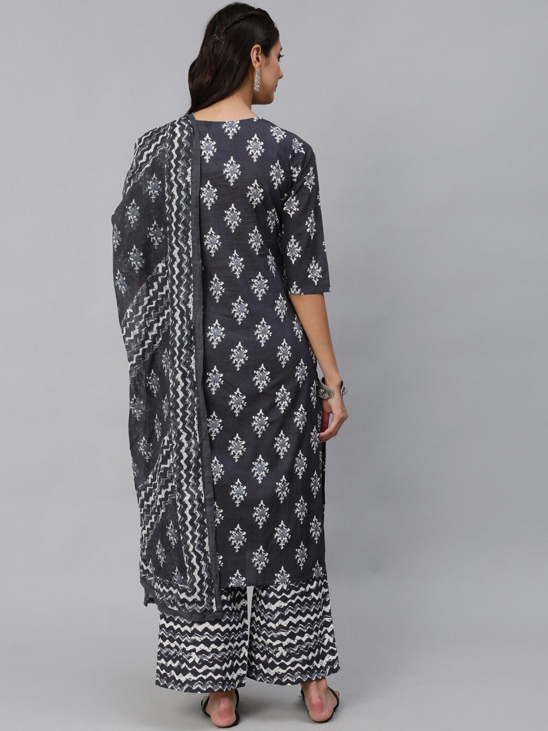 Women Grey Printed Kurta Set With Plazo & Dupatta