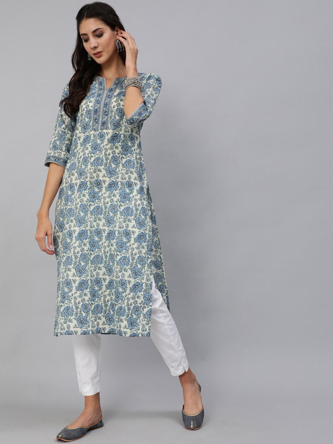 Women Blue & Cream Floral Printed Straight Kurta With Three Quarter Sleeves